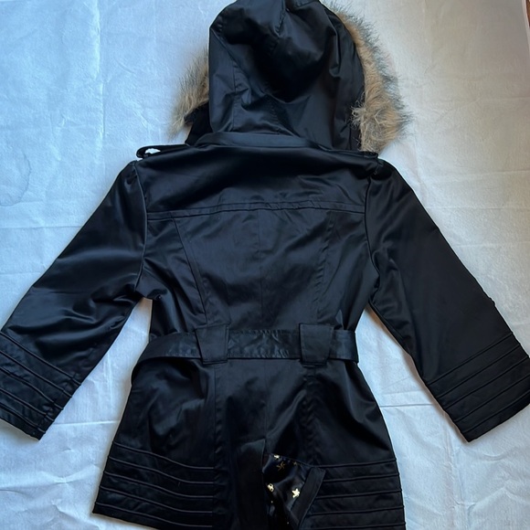 Guess Jeans women’s black satiny fur hooded belted hip length jacket szL - Picture 7 of 12